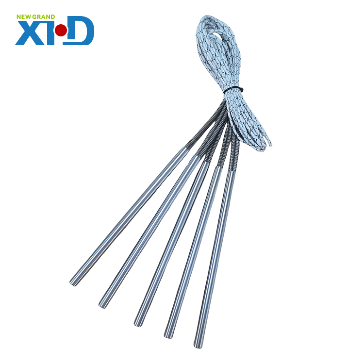 Comment l'intégration du thermocouple interne permet-elle un contrôle de la température en boucle fermée dans les cartouches chauffantes ?